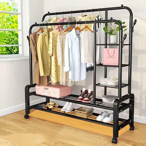 Organisateur intégré pour vêtements et chaussures avec roulettes pour faciliter le transport